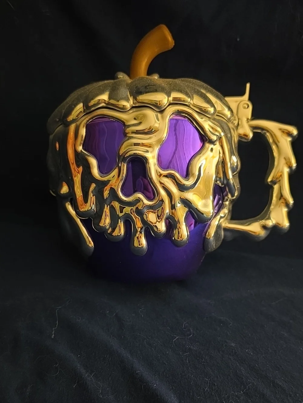 Disney Parks 100th Anniversary Platinum Poison Apple Mug Brand New